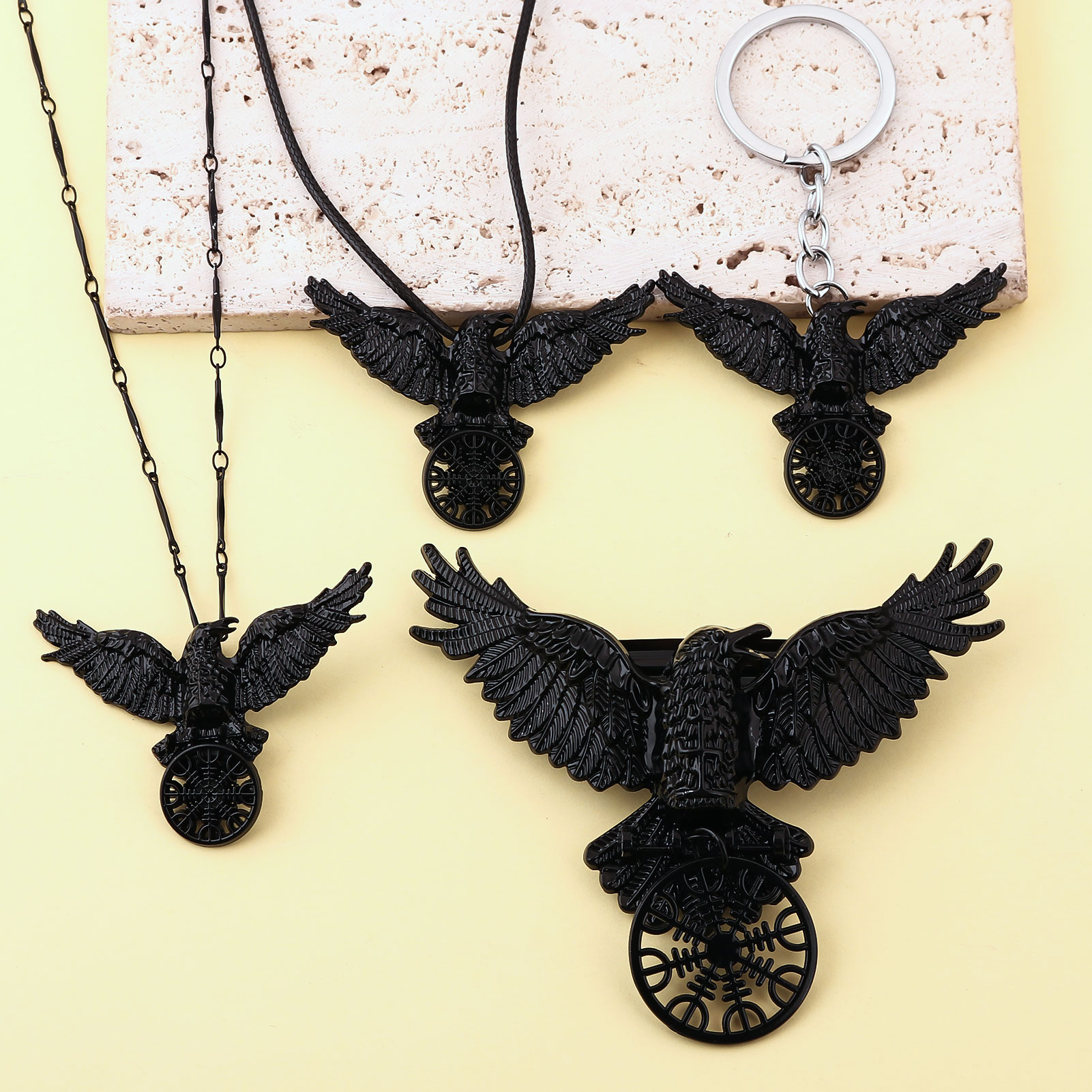 Vintage Viking Black Crow Neck - Compass Keychain Mini incelemesi ve fiyatı